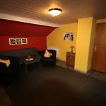 Haus Anton דירה *